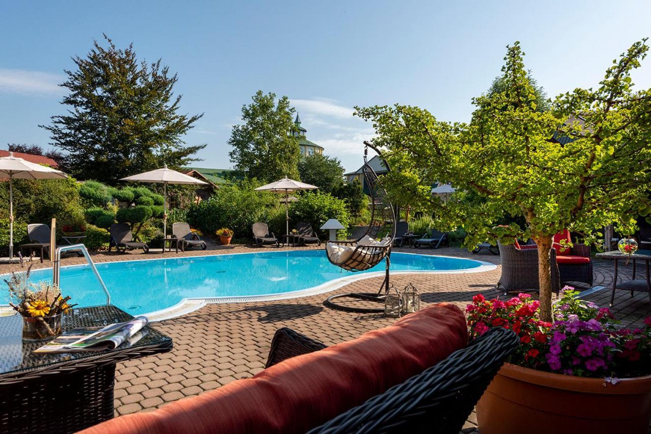 Wellnesshotel Seeschloesschen - Privat- Spa & Naturresort Senftenberg Exterior foto