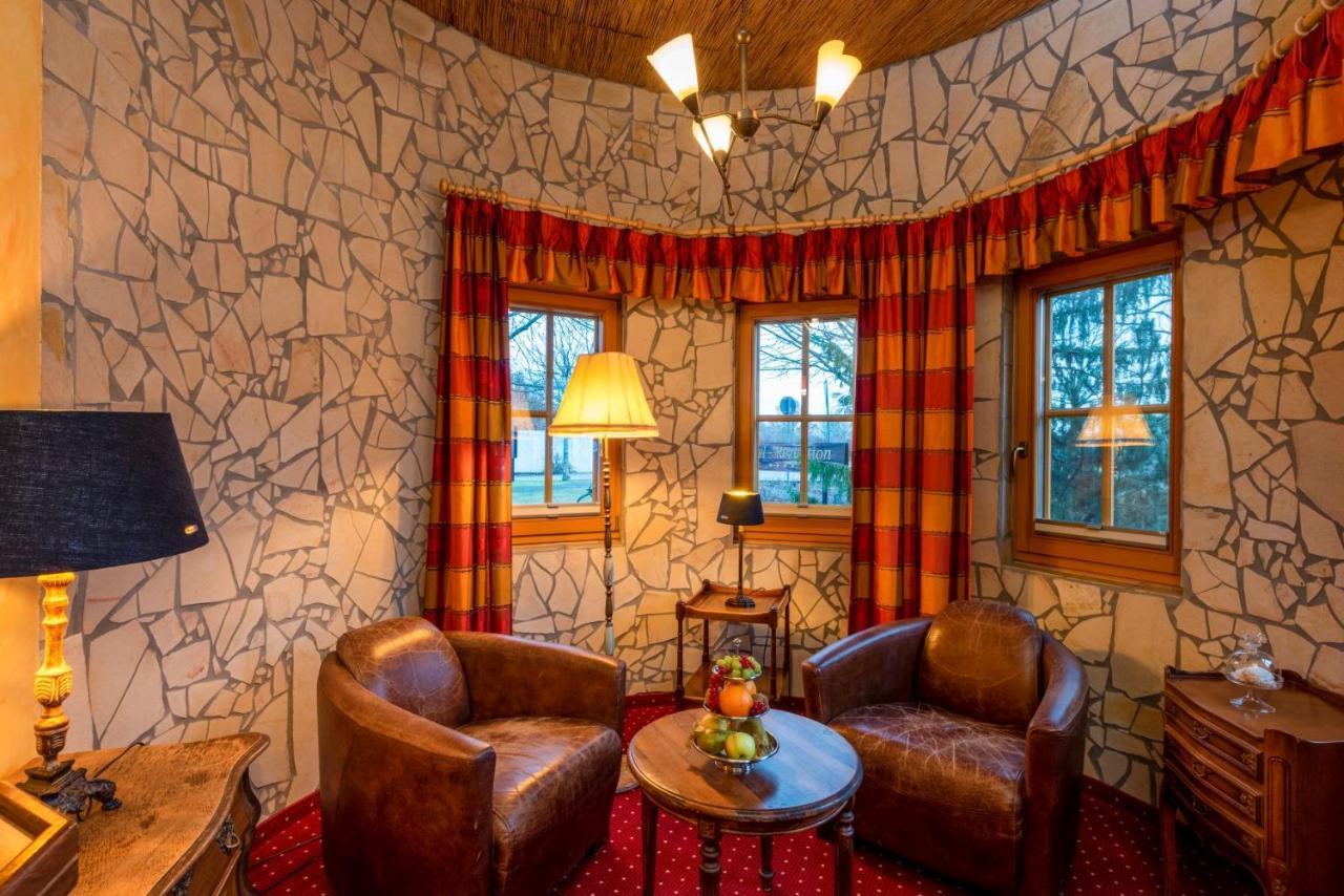 Wellnesshotel Seeschloesschen - Privat- Spa & Naturresort Senftenberg Exterior foto