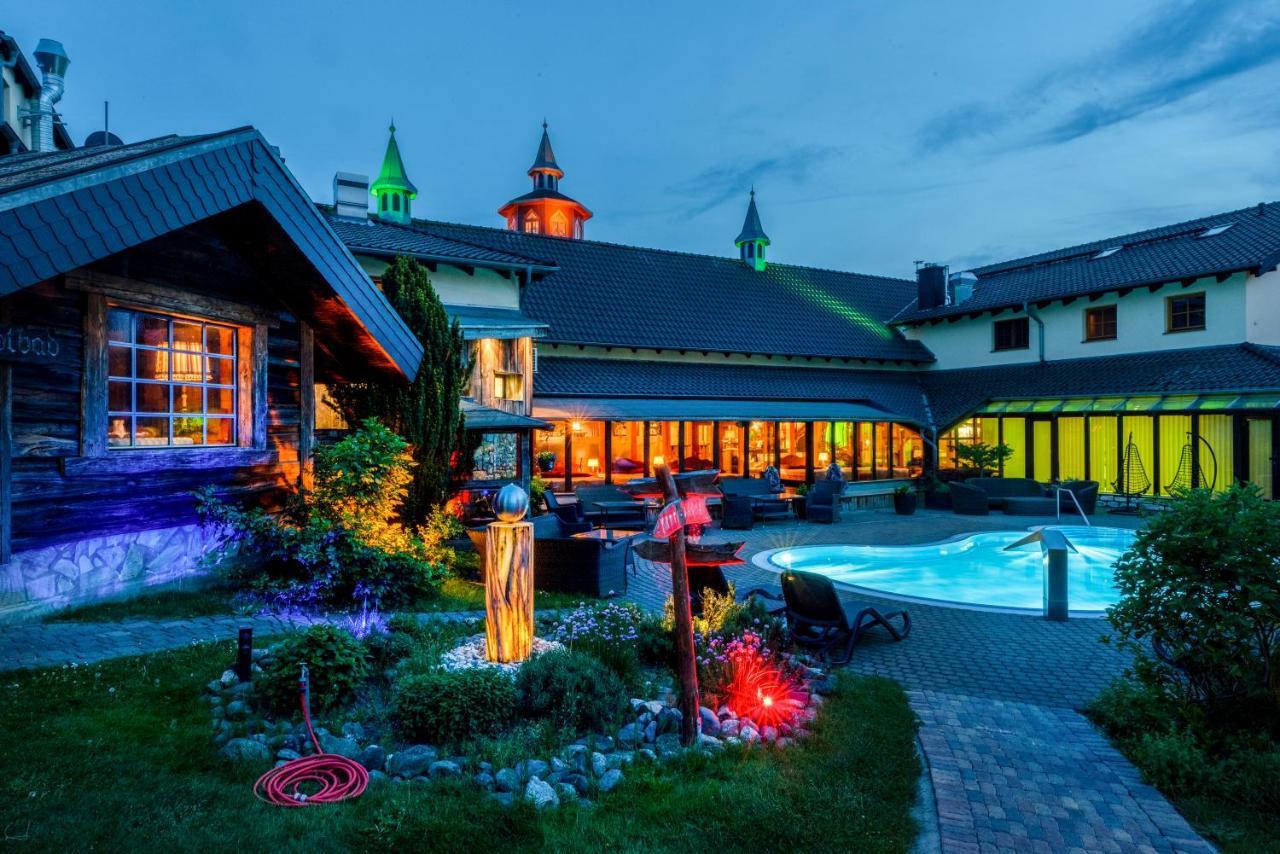 Wellnesshotel Seeschloesschen - Privat- Spa & Naturresort Senftenberg Exterior foto
